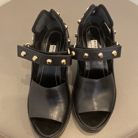 BALENCIAGA black wedge studded sandal. Size 36.5 - Picture 2 of 13